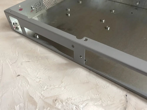 Стальной корпус с метизами