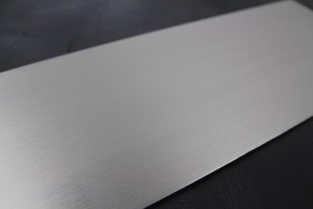 Крацевание (направленная шлифовка) и анодирование-0