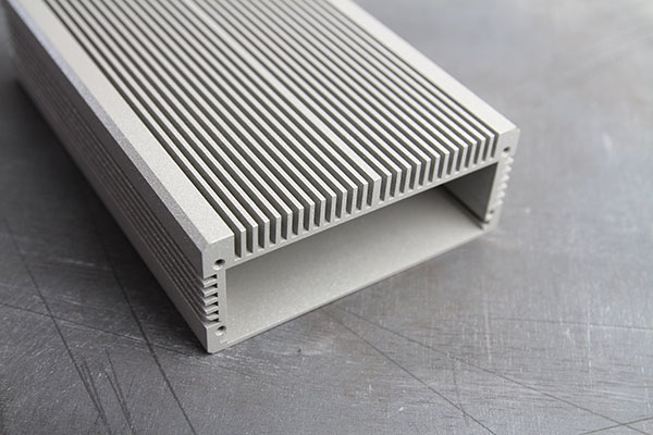 Корпус-радиатор из алюминия