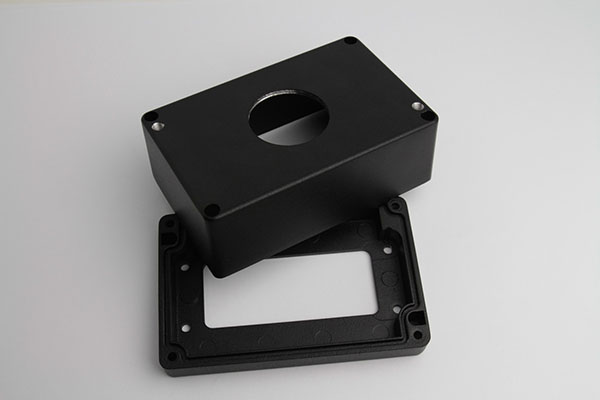 Доработка алюминиевого корпуса РЭА