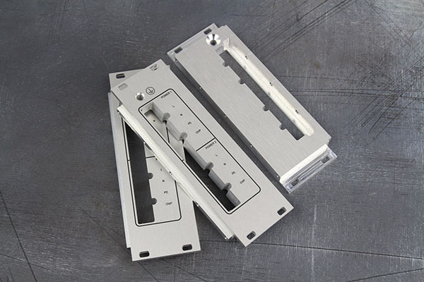 Лицевые панели из анодированного алюминия