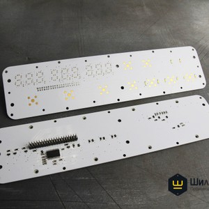 Лицевая панель со светодиодной подсветкой на печатной плате