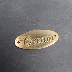 Миниатюрный шильд