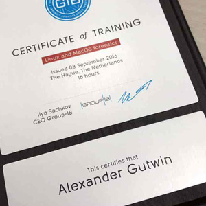 Сертификат на плакетке